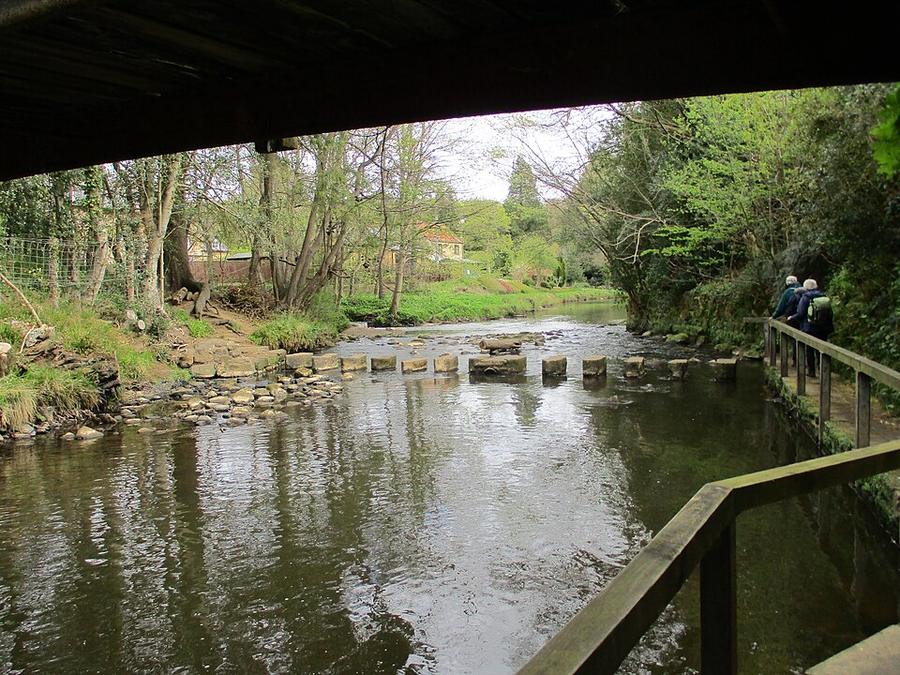 Stepping stones over River Esk at Egton Bridge - geograph.org.uk