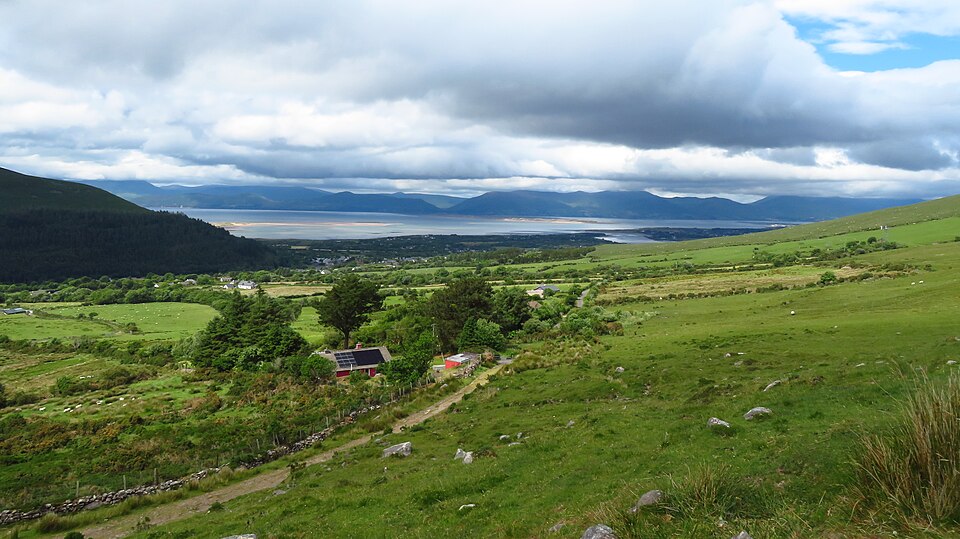 The Kerry Way at Gowlane above Glenbeigh - geograph.org.uk