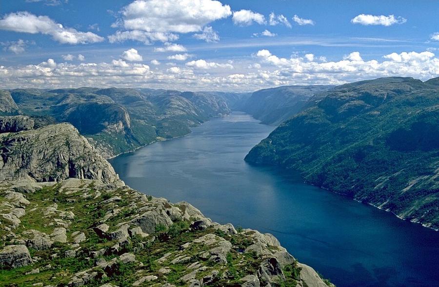 LysebotnViewFromAbovePreikestolen