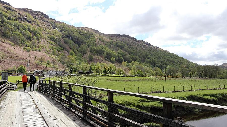 Bridge across the River Falloch - geograph.org.uk
